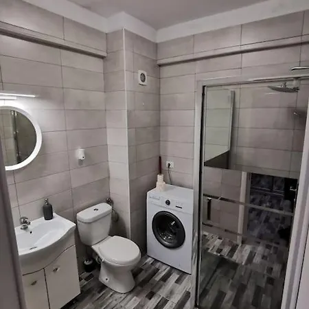 Studio Langa Universitate *